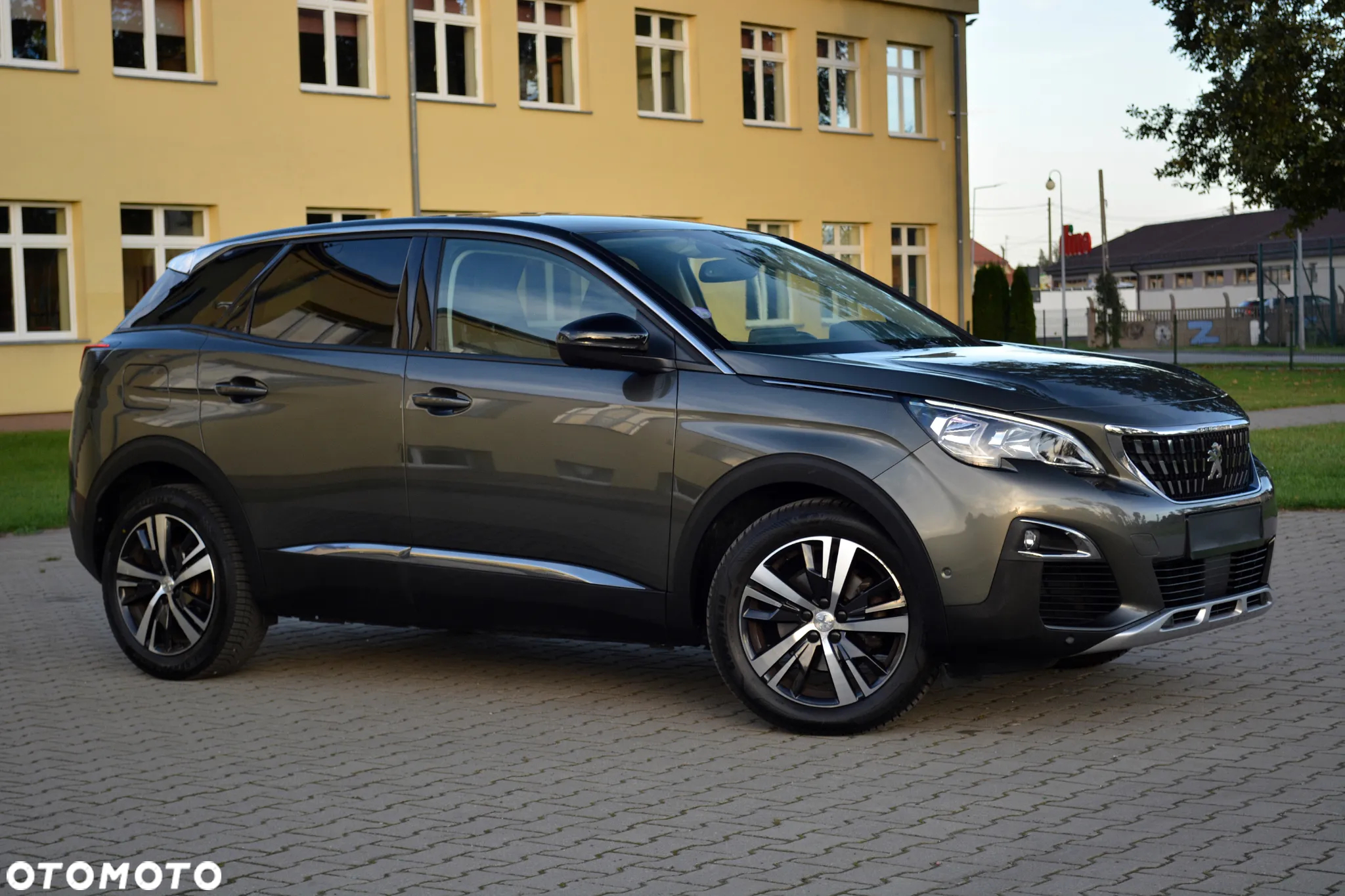 Peugeot 3008 1.2 PureTech Allure - 3