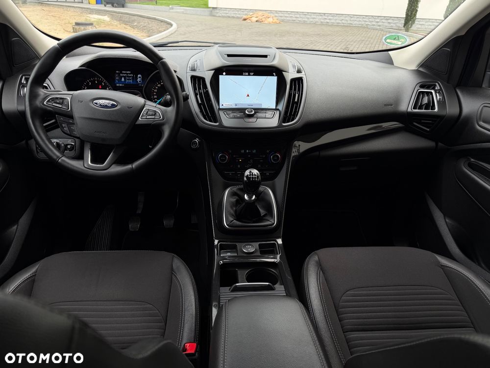 Ford Kuga 1.5 EcoBoost 2x4 Business Edition - 27
