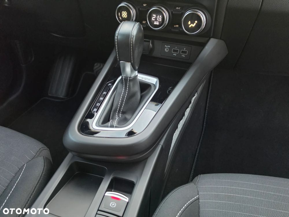 Renault Arkana 1.6 E-TECH Zen MMT - 33