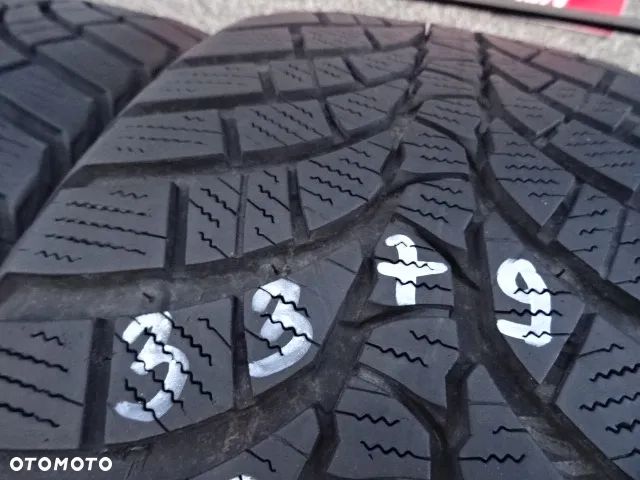 245/45/R19 102V Kumho Winter Craft WP71 - 9
