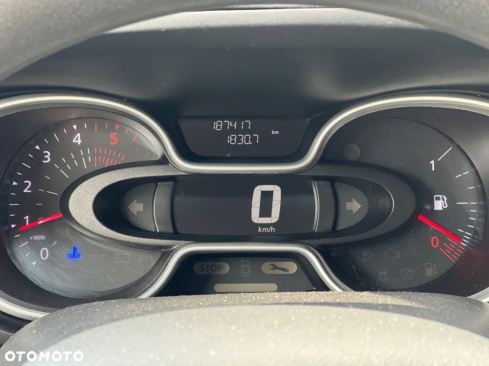 Renault Trafic - 15