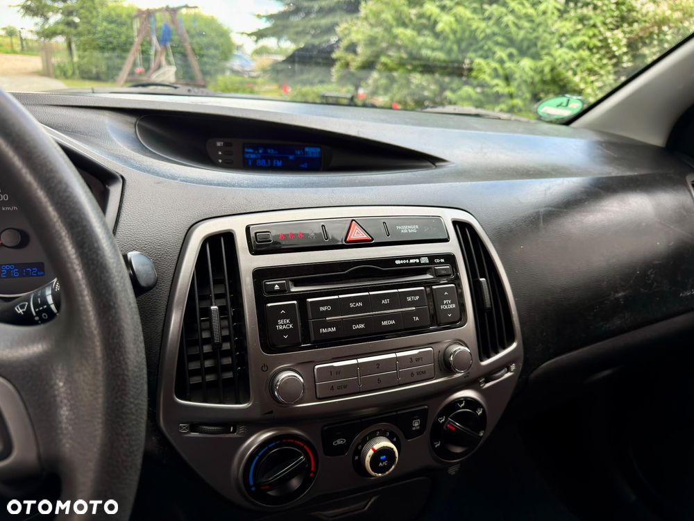 Hyundai i20 1.25 Wersja Jubileuszowa - 16
