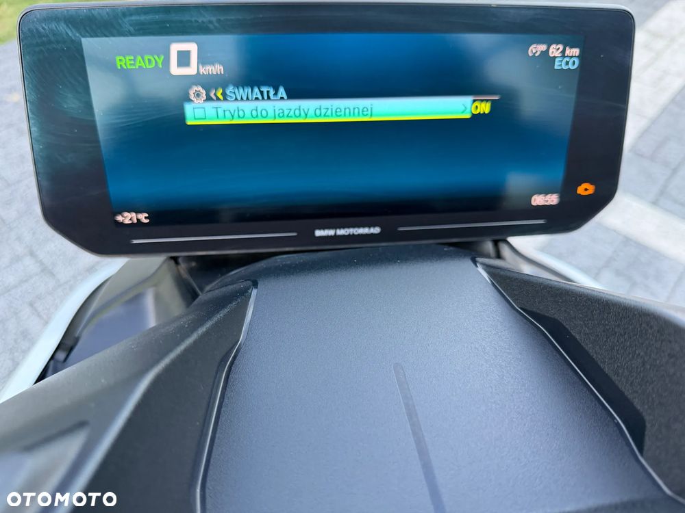 BMW CE 04 - 23