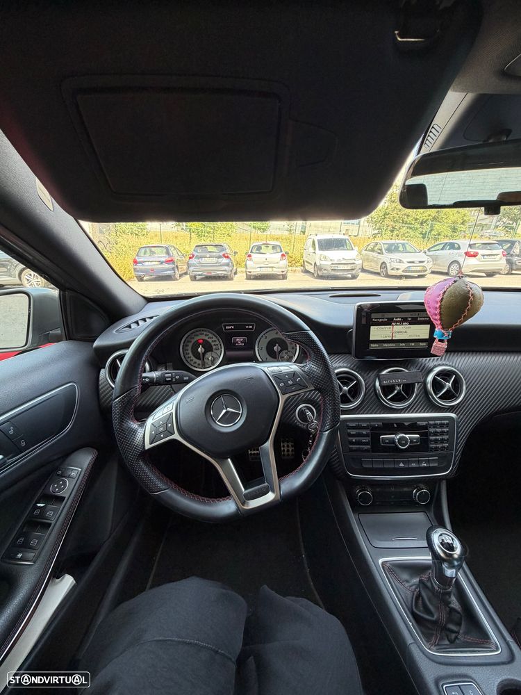 Mercedes-Benz A 180 CDI BE AMG Line - 13