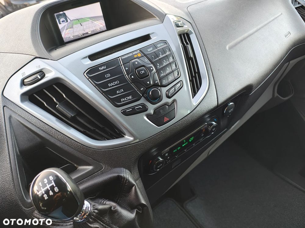 Ford Transit Custom 300 L2H1 VA Titanium - 18