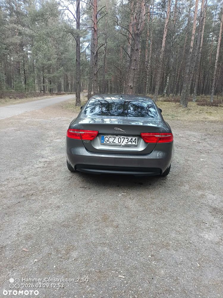 Jaguar XE E-Performance Prestige - 5