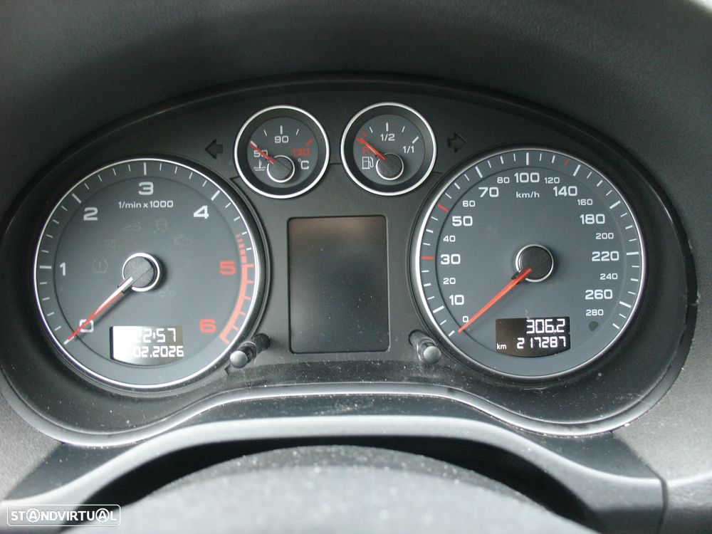 Audi A3 Sportback 2.0 TDi Attraction - 4