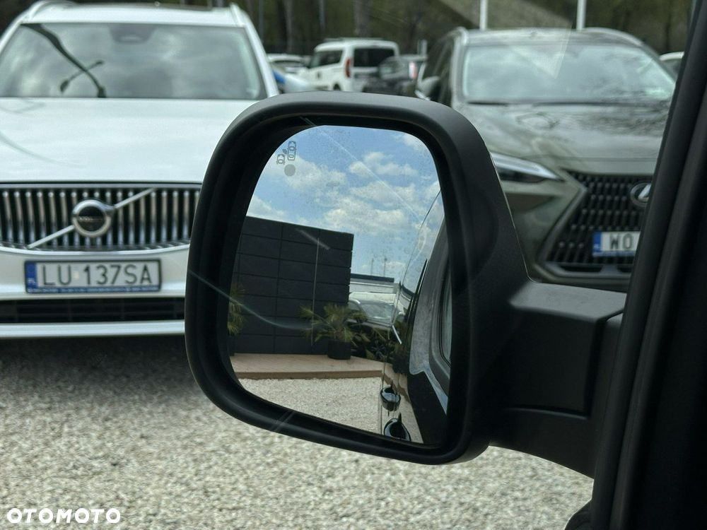 Peugeot Traveller - 38