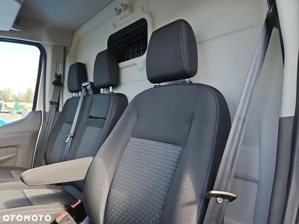 Ford Transit - 10