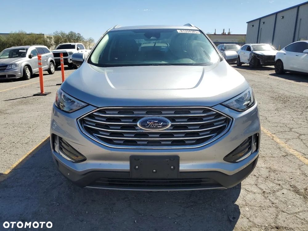 Ford Edge - 6