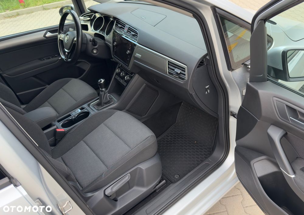 Volkswagen Touran 1.6 TDI BMT SCR Comfortline - 11