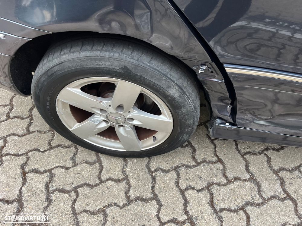 Mercedes-Benz C 220 CDi Avantgarde B340 - 21