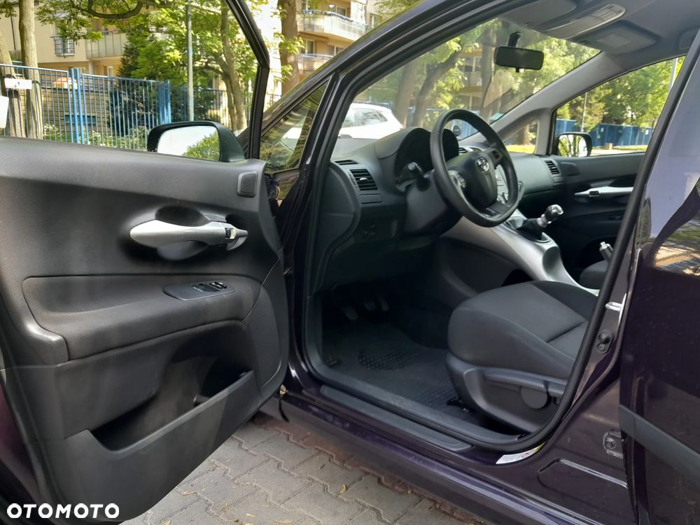 Toyota Auris 1.33 VVT-i Life - 15
