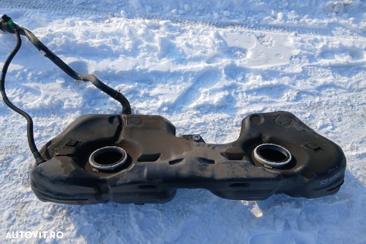 Rezervor combustibil 6765701 6765702 6765703 56646711 6765701 6765702 - 1