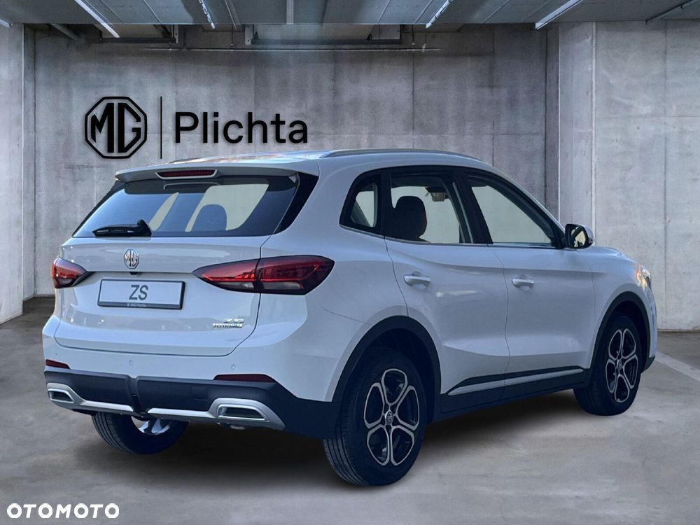 MG ZS Hybrid+ - 6
