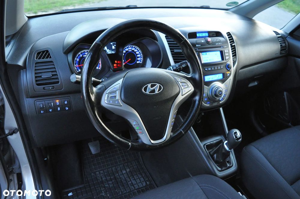 Hyundai ix20 1.6 blue YES Gold - 26