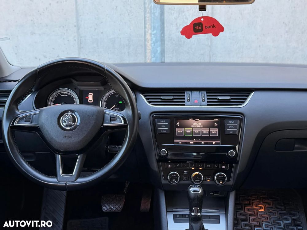 Skoda Octavia 1.6 TDI DSG Ambition - 8