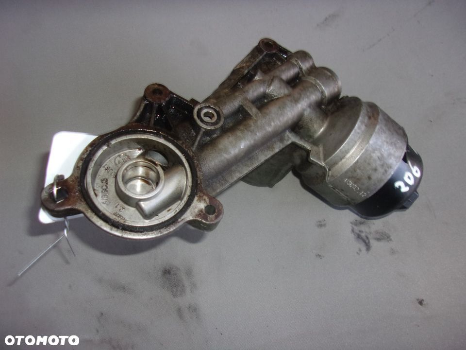 PODSTAWA FILTRA OLEJOWEGO PEUGEOT 206 1.4 - 1