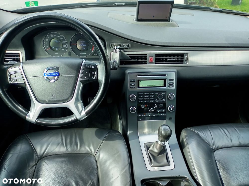 Volvo V70 2.0D Momentum - 13