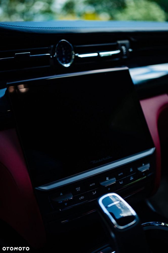 Maserati Quattroporte Modena Q4 - 20