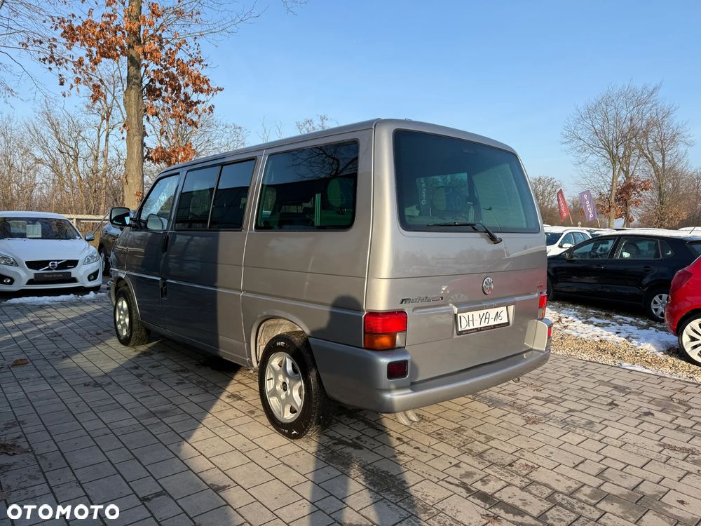 Volkswagen Multivan Standard - 15