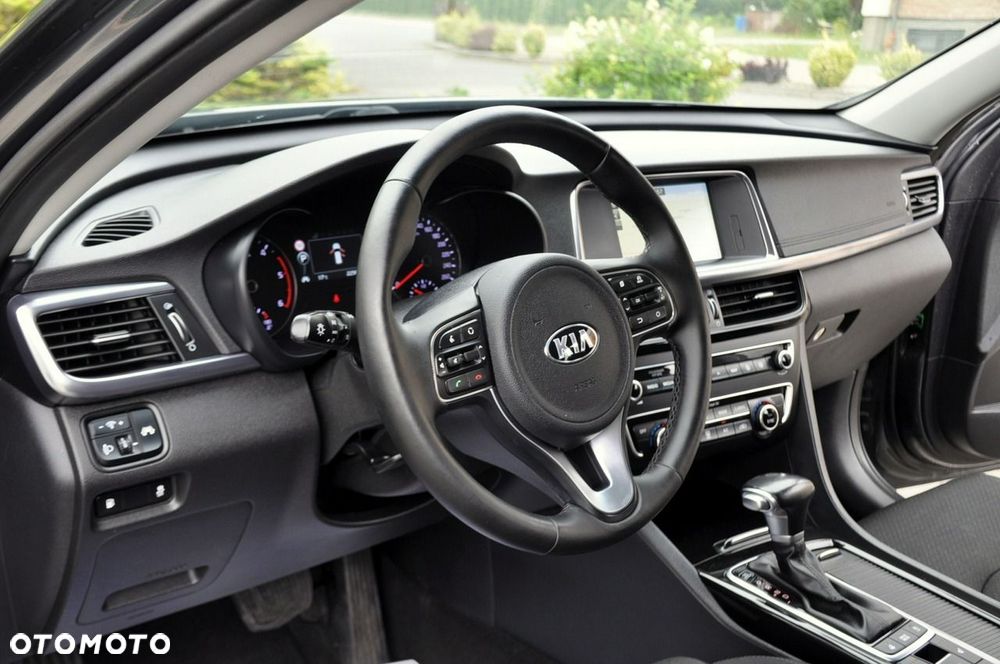 Kia Optima - 22