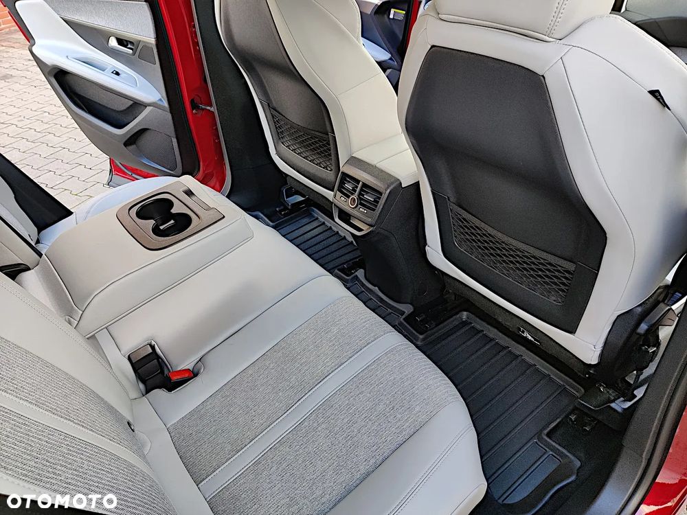 Peugeot 3008 BlueHDi 180 Stop & Start EAT8 Allure - 28