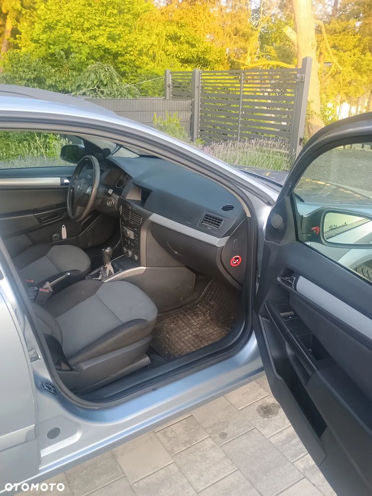 Opel Astra 1.4 - 8