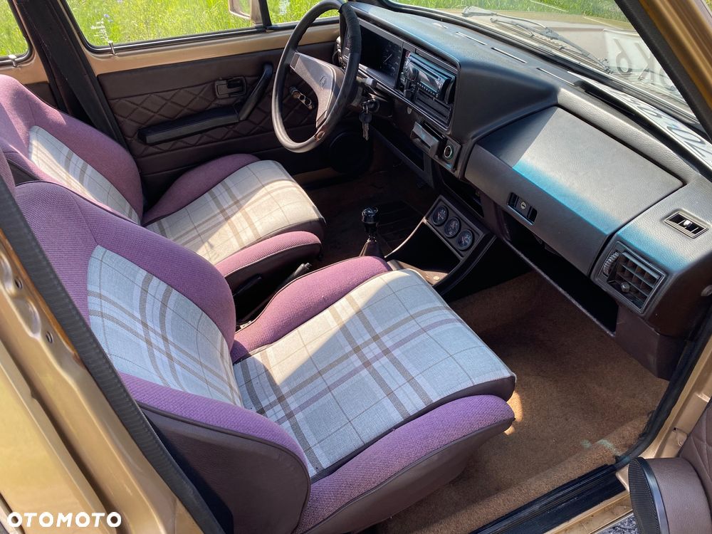 Volkswagen Golf 1.6 CL TD - 8
