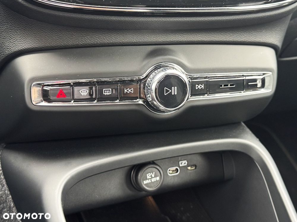 Volvo XC 40 - 20