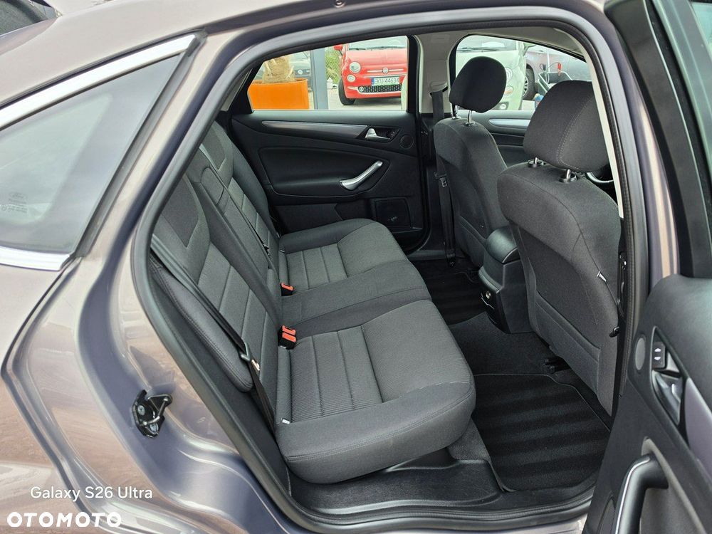 Ford Mondeo 1.6 T Titanium - 33