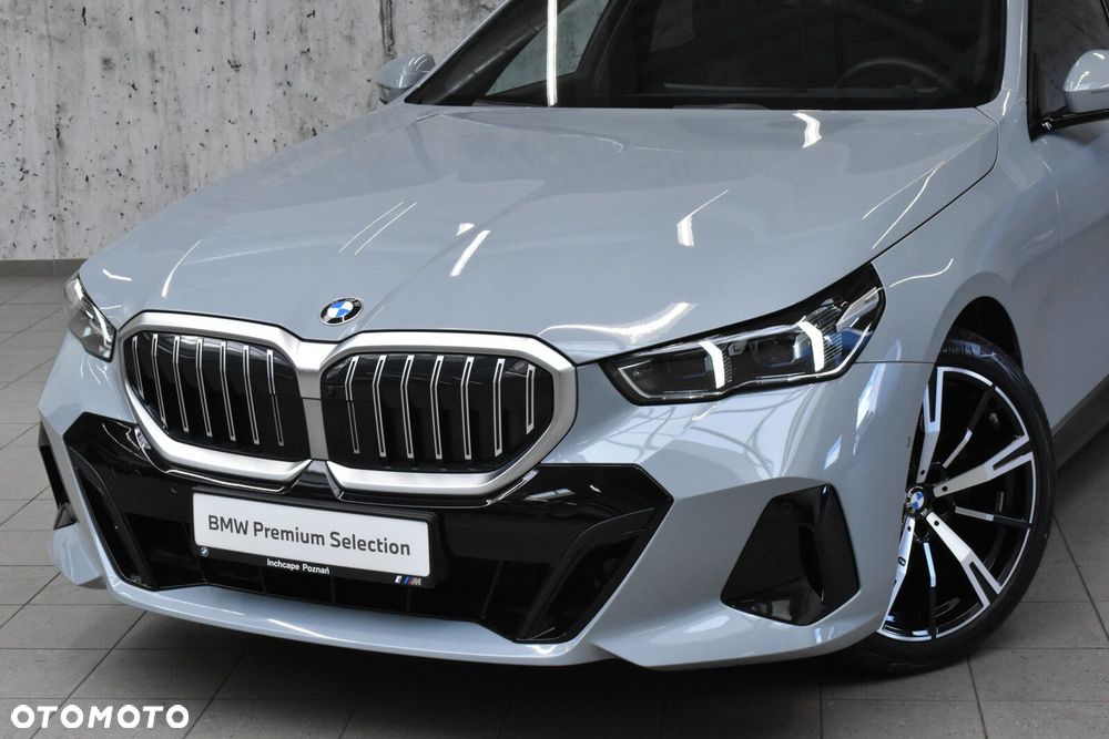 BMW Seria 5 - 32