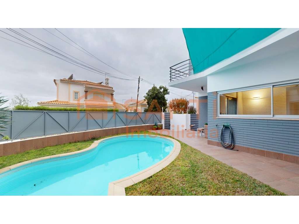 Moradia T5 em Alvor - Grande imagem: 3/46