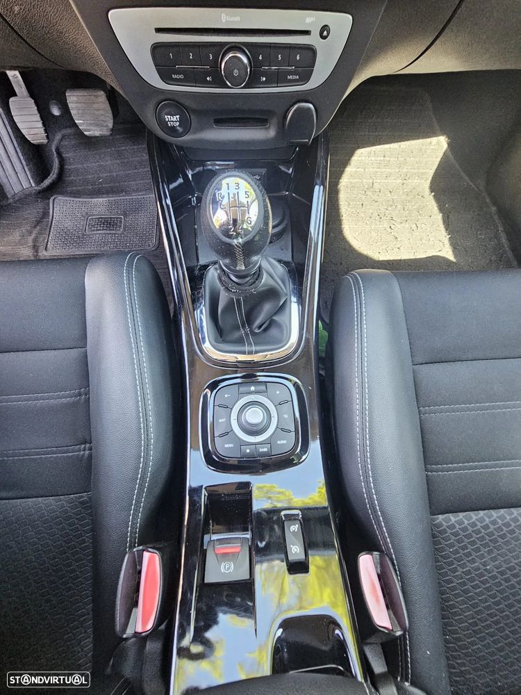 Renault Mégane 1.6 dCi Bose Edition - 8