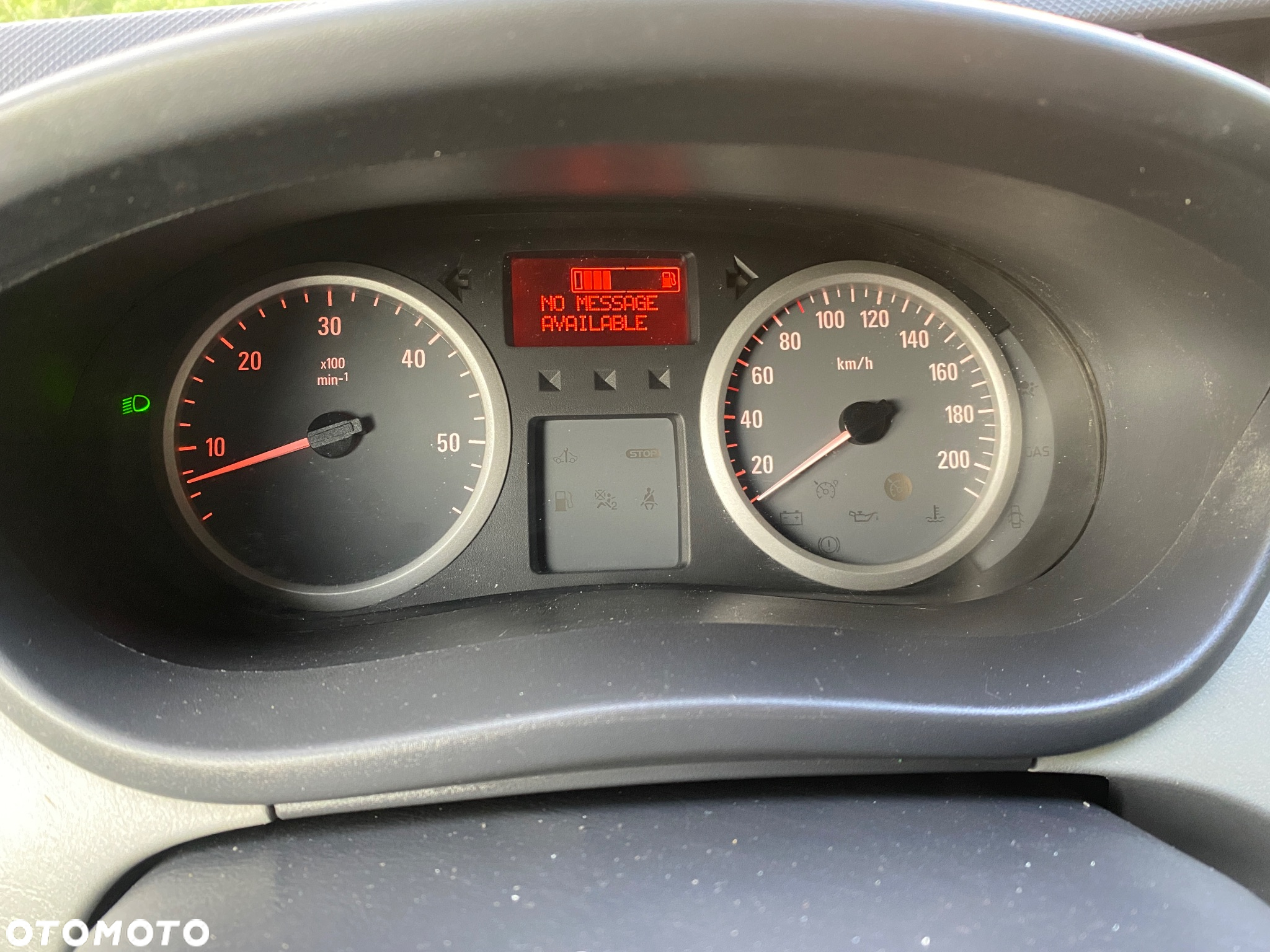 Opel VIVARO - 27