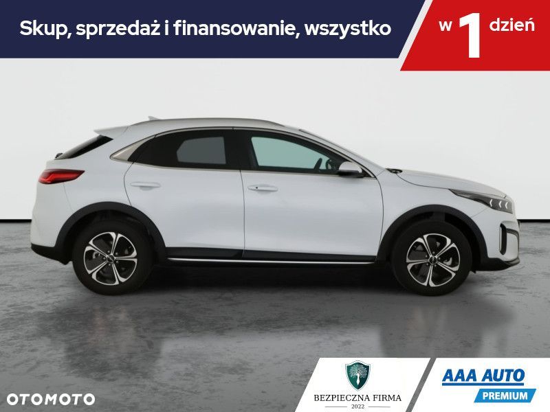 Kia XCeed - 8