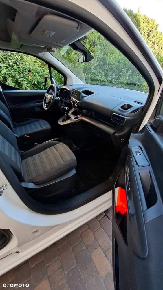 Opel Combo 1.2 Turbo Start/Stop Edition - 17