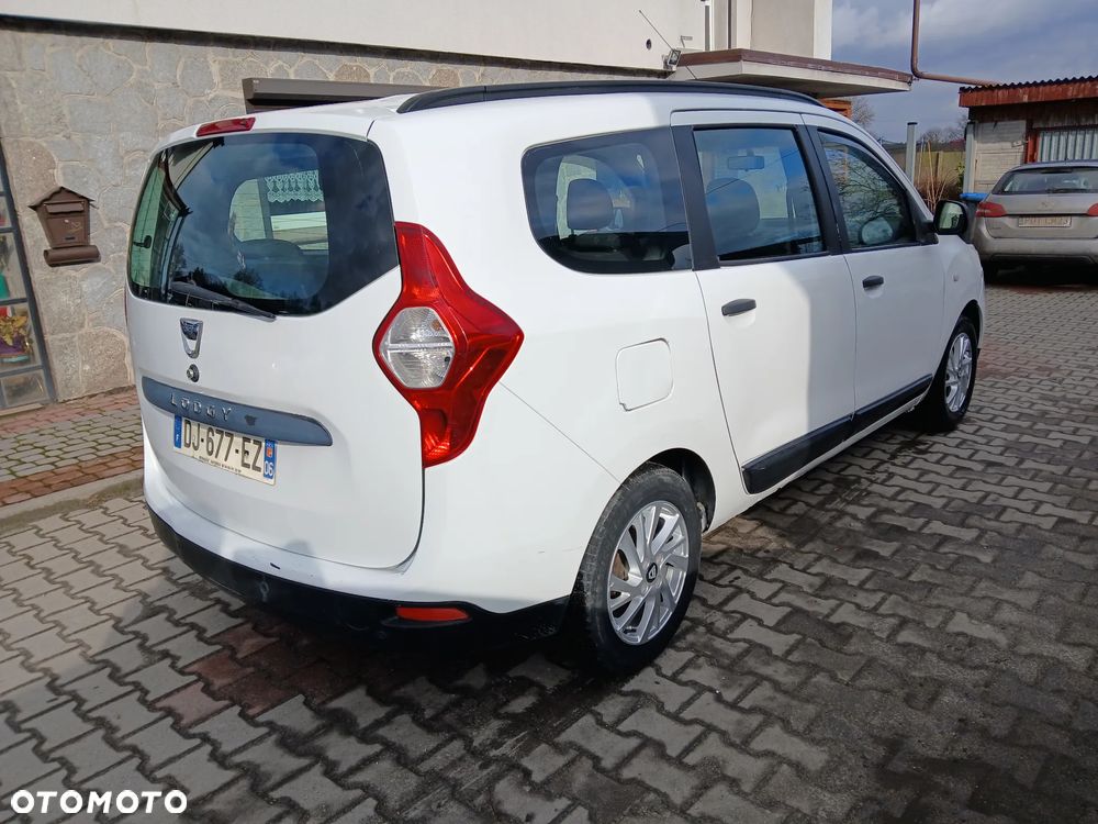Dacia Lodgy TCe 115 Celebration - 4