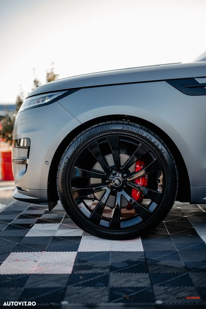 Land Rover Range Rover Sport - 11