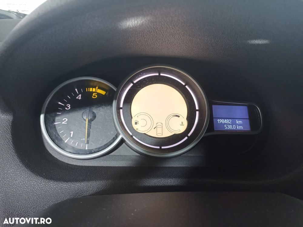 Renault Megane - 11