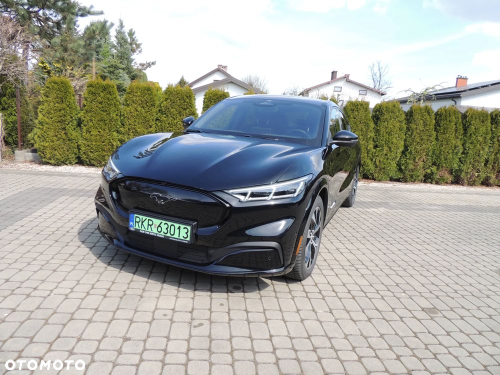 Ford Mustang Mach-E - 4