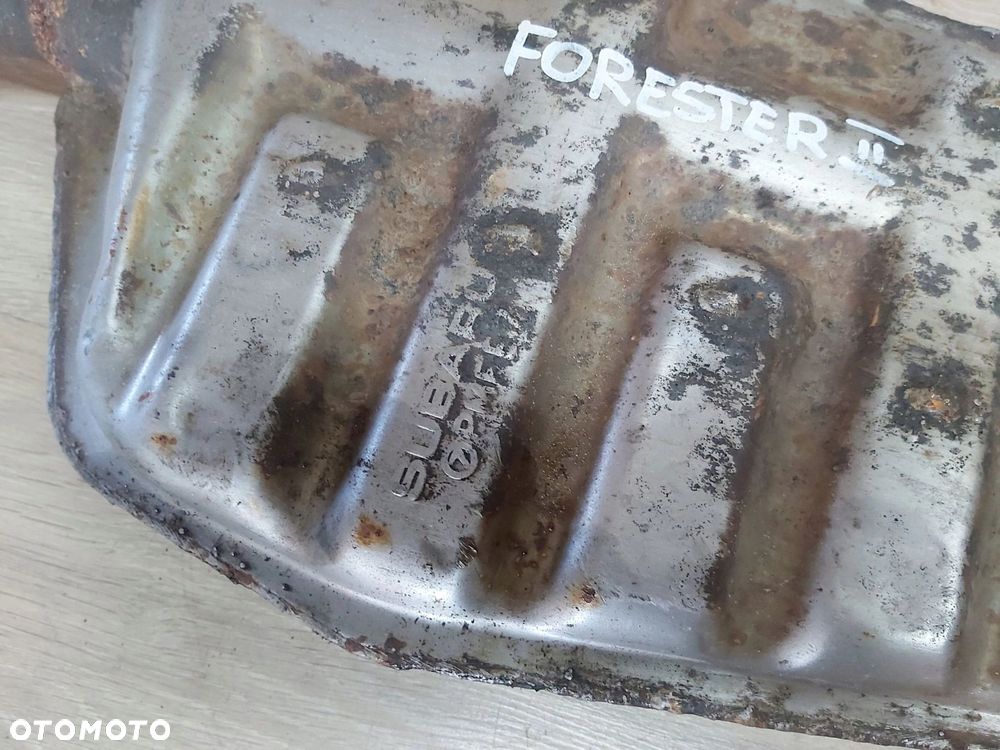 Subaru Forester II SG Lift tłumik środkowy rura wydech 2,0 benzyna - 3