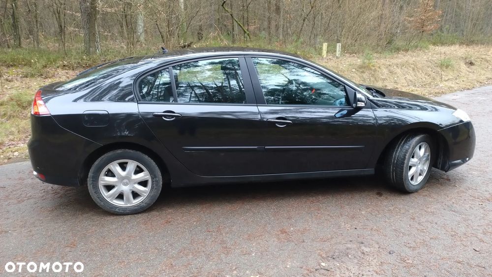 Renault Laguna dCi 150 FAP Dynamique - 14