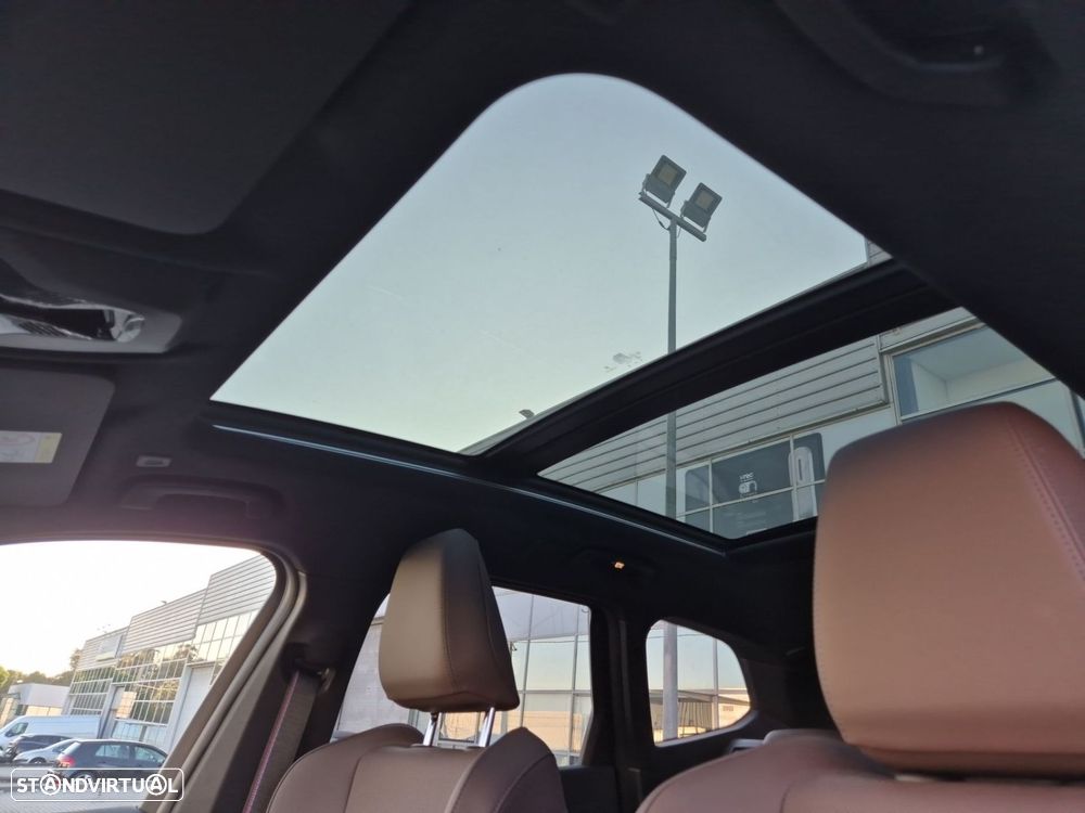 BMW iX1 eDrive20 Pack Desportivo M Pro - 13