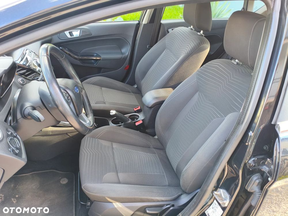 Ford Fiesta 1.6 TDCi DPF Titanium - 7