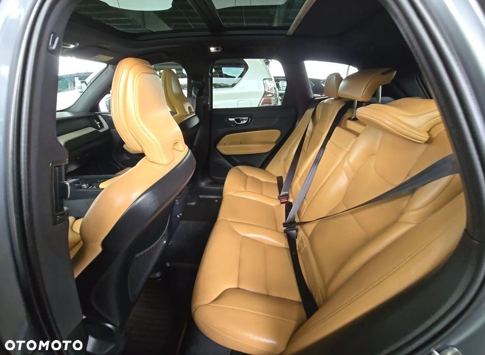 Volvo XC 60 T6 AWD Inscription - 16