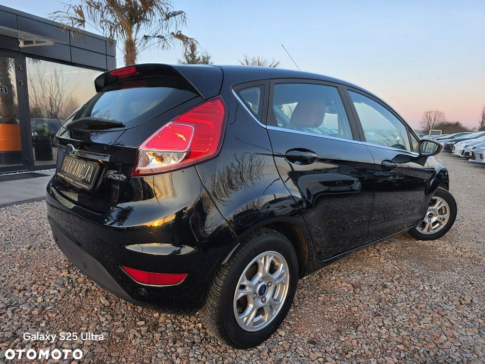 Ford Fiesta 1.6 TDCi Titanium - 18