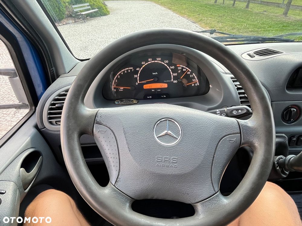 Mercedes-Benz 313 CDI - 13