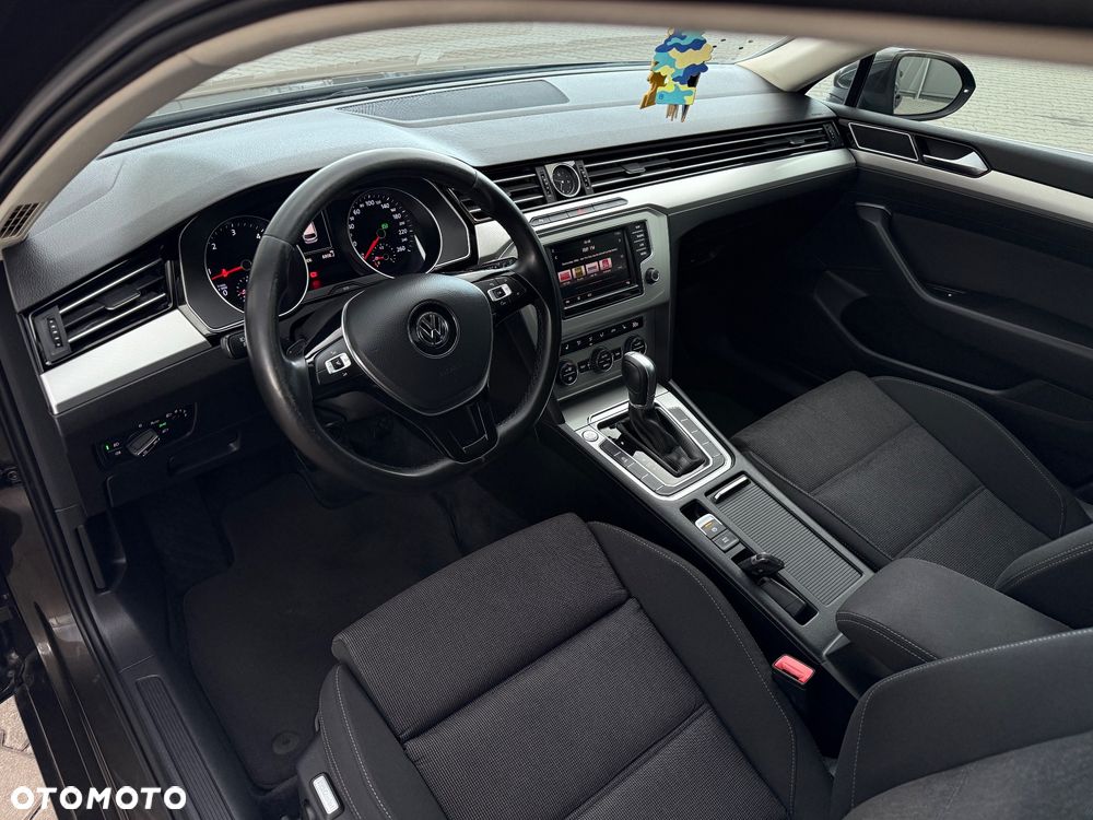 Volkswagen Passat Variant 2.0 TDI DSG (BlueMotion Technology) Trendline - 14
