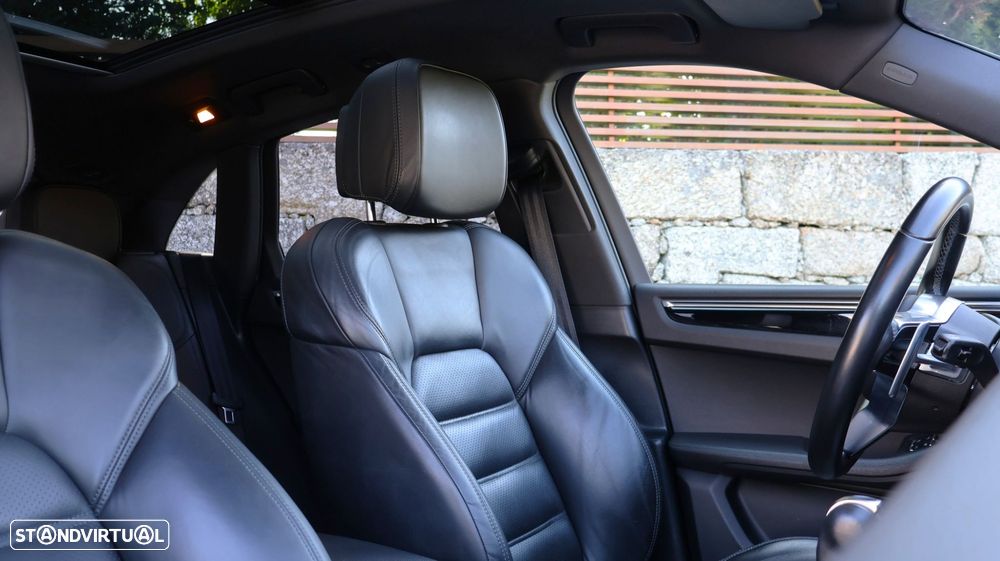 Porsche Macan S - 15